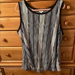 Black and White Pleated Flowy Sleeveless Top Plus 24W